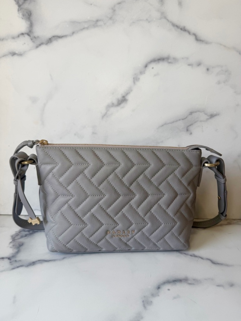NEW Radley London Quilted Crossbody Bag Gray Herringbone Leather Dog Charm
